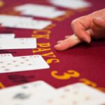 Experience playing online card games effectively